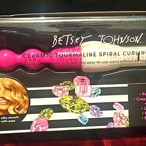 Betsey Johnson curling wand